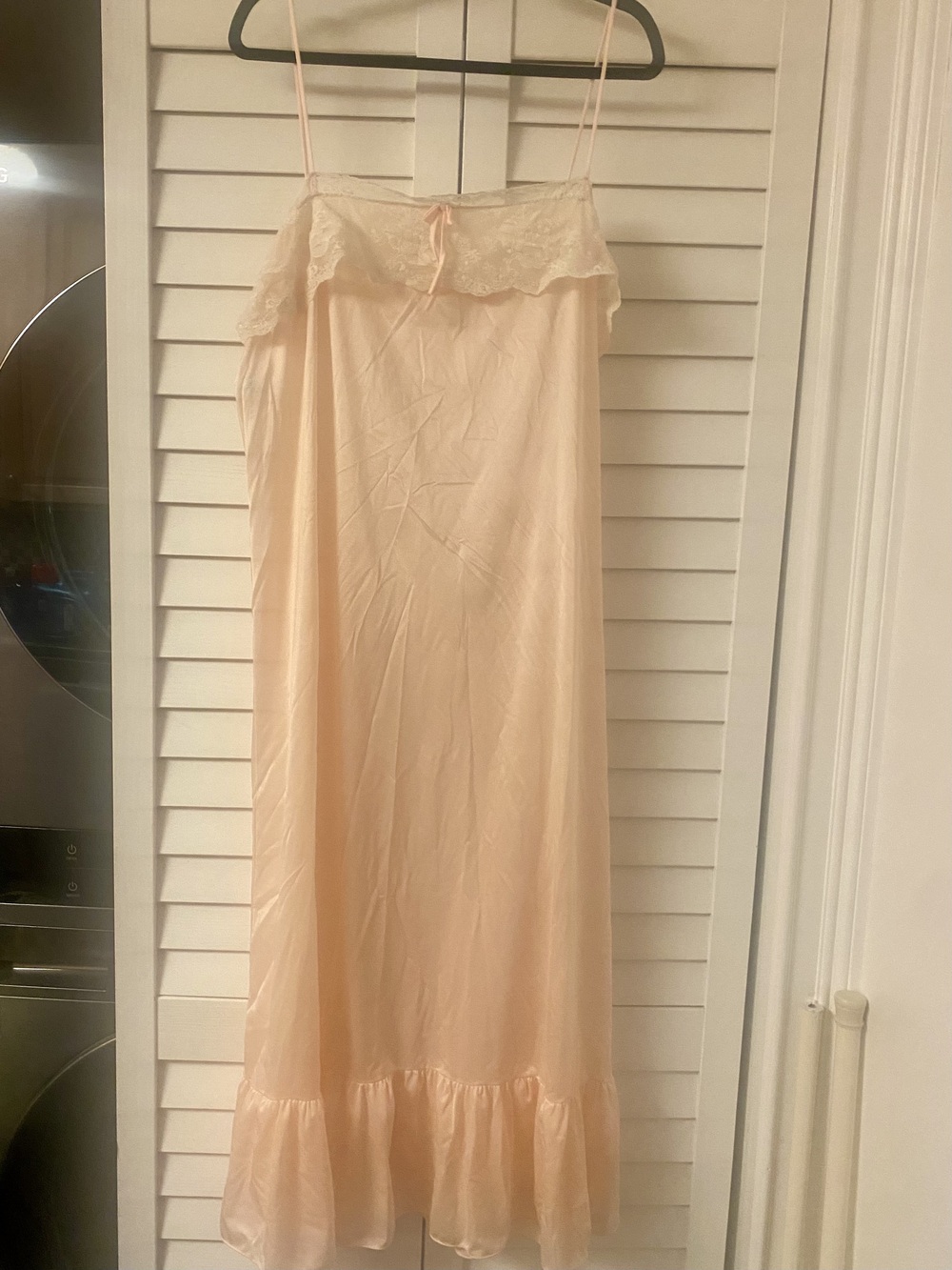 Vintage Bari Peach Nylon Maxi Nightgown Large Lace Trim Romantic Lingerie